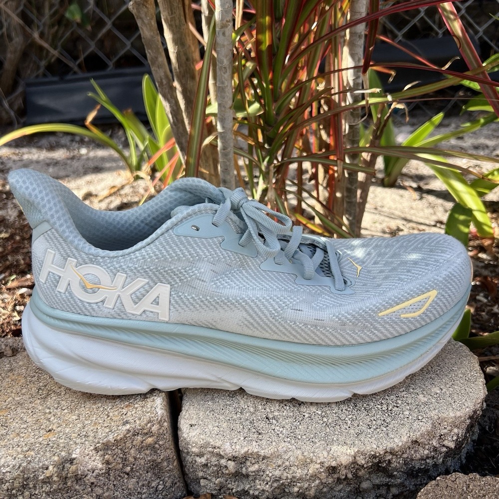 Hoka One One Men's Clifton 9 Running Sneaker Shoes Size 9 D US Green